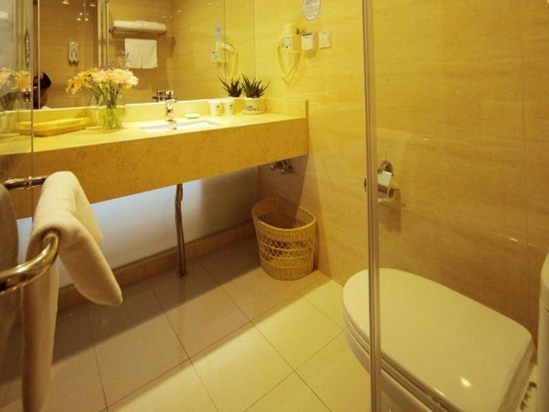 Greentree Inn Shanghai West Huaxia Road Metro Station Express Hotel Buitenkant foto